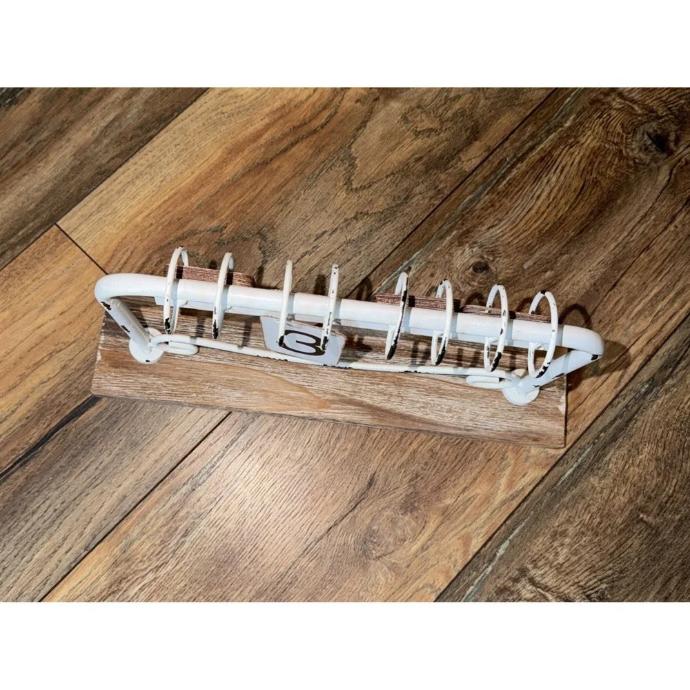 NEW Metal Perpetual Desk Calendar Wooden Base Metal Flip Tags M-Day-Date White